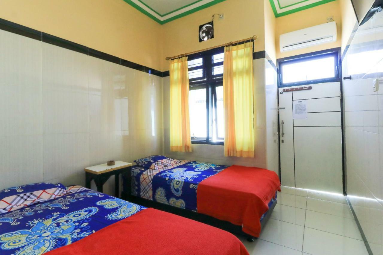 Naga Mas Hotel Mojokerto Exterior foto
