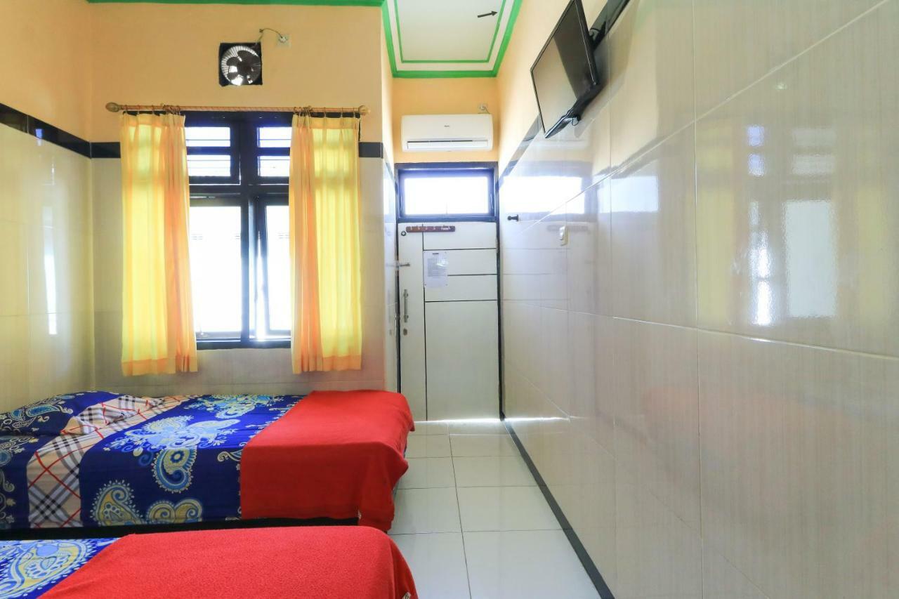 Naga Mas Hotel Mojokerto Exterior foto