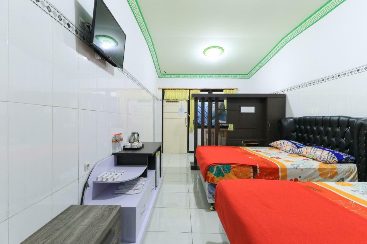 Naga Mas Hotel Mojokerto Exterior foto